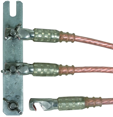 Crimped cable lugs, typePK3:Anti-rotation hook-type cable lug mounted on a three-pole earthing busbar.